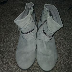 Wonder Nation Grey Boots with Fringe and Chain